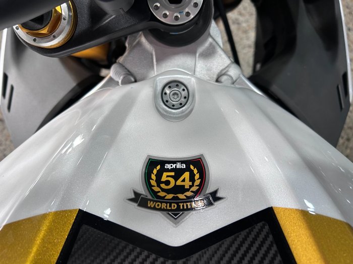 2024 Aprilia TUONO V4 Black