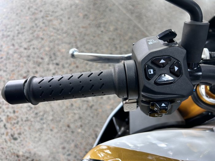 2024 Aprilia TUONO V4 Black