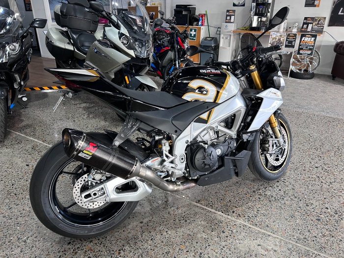 2024 Aprilia TUONO V4 Black