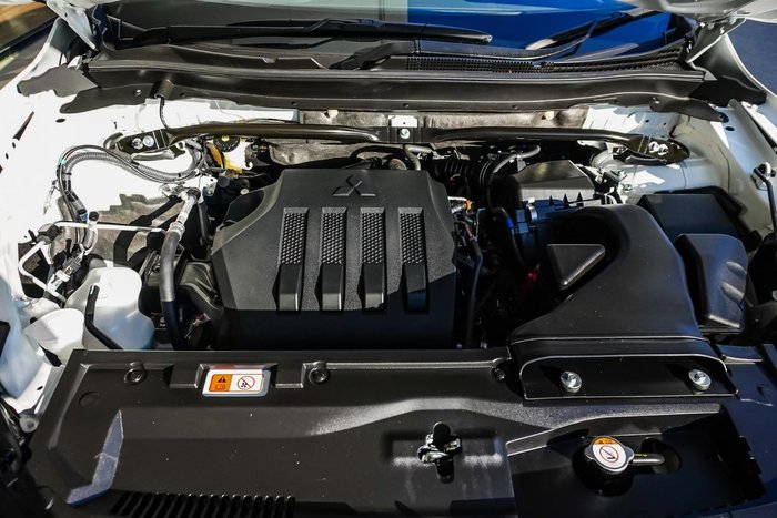 2024 Mitsubishi Eclipse Cross LS