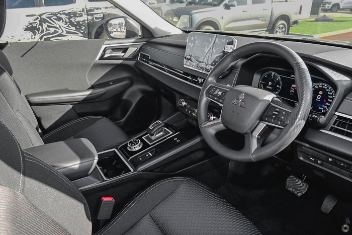 2024 Mitsubishi Outlander PHEV ES