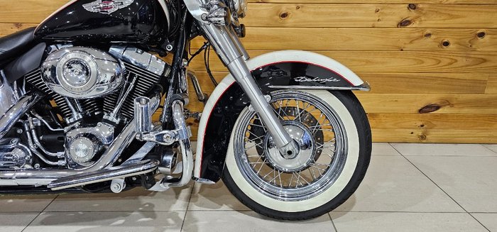 2011 Harley-davidson FLSTN SOFTAIL DELUXE White
