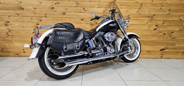2011 Harley-davidson FLSTN SOFTAIL DELUXE White