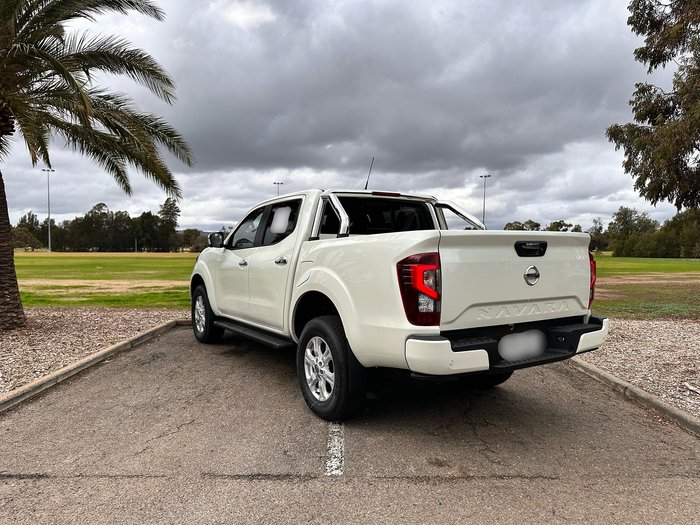 2024 Nissan Navara ST