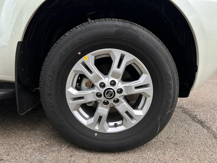 2024 Nissan Navara ST
