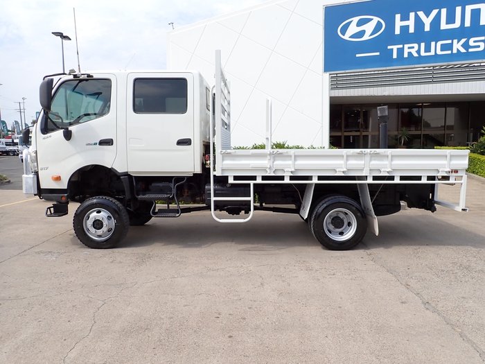 2018 HINO DUTRO 817