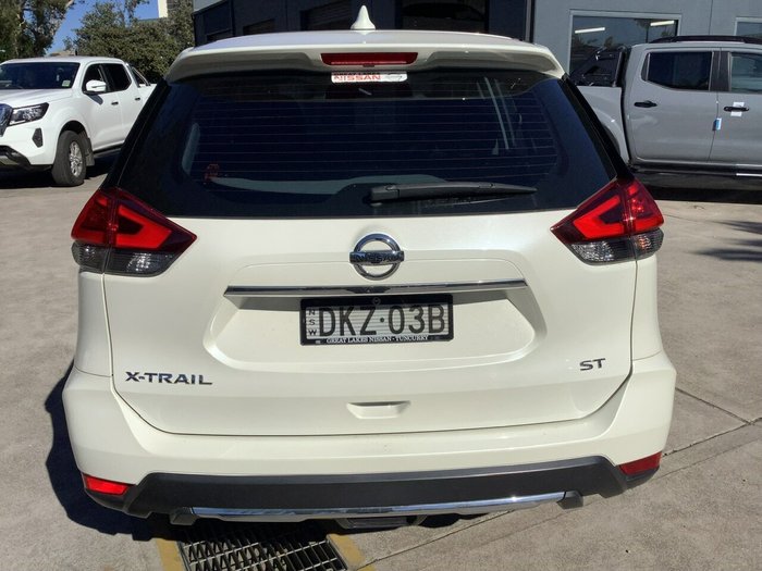 2017 Nissan X-TRAIL ST
