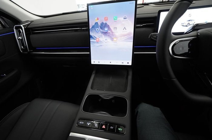 2025 Jaecoo J7 SHS Summit