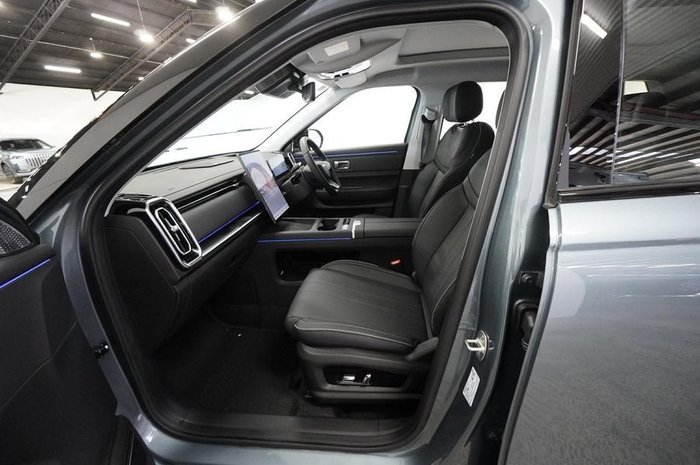 2025 Jaecoo J7 SHS Summit