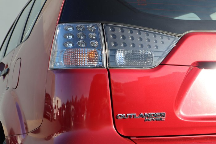 2011 Mitsubishi Outlander LS
