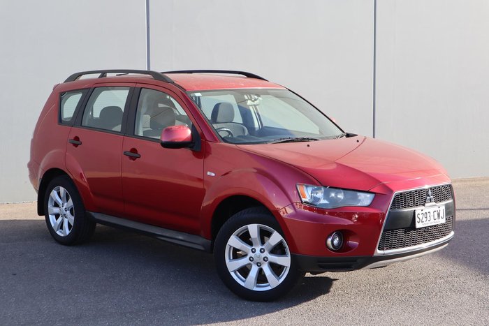 2011 Mitsubishi Outlander LS
