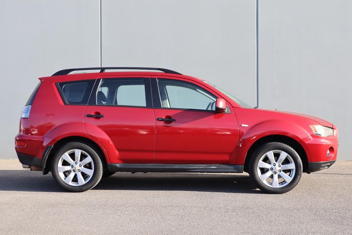 2011 Mitsubishi Outlander LS