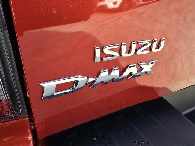 2025 Isuzu D-MAX X-TERRAIN