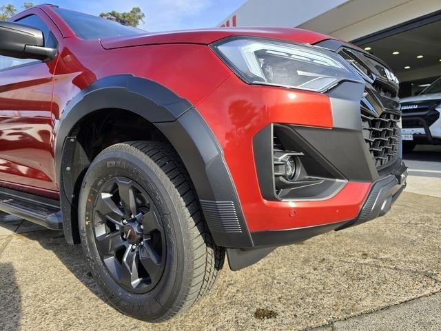 2025 Isuzu D-MAX X-TERRAIN