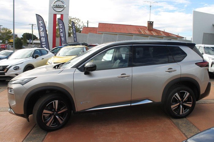2025 Nissan X-TRAIL Ti e-POWER T33 MY25 Four Wheel Drive Champagne Silver/Black Roof