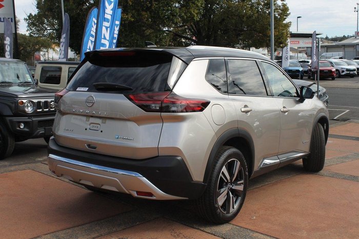 2025 Nissan X-TRAIL Ti e-POWER T33 MY25 Four Wheel Drive Champagne Silver/Black Roof