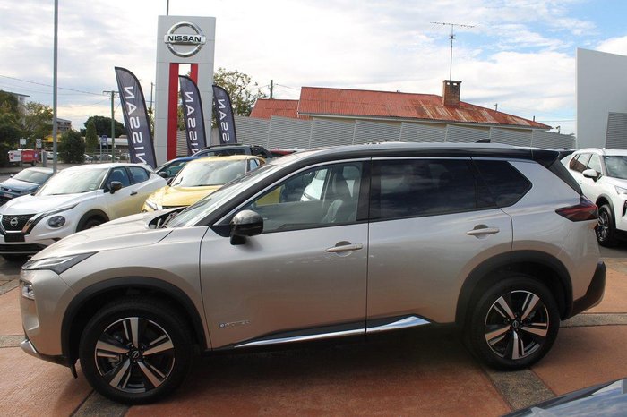 2025 Nissan X-TRAIL Ti e-POWER T33 MY25 Four Wheel Drive Champagne Silver/Black Roof