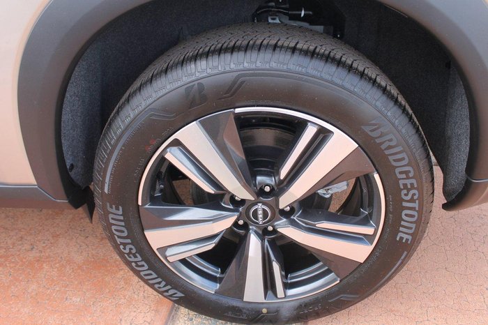 2025 Nissan X-TRAIL Ti e-POWER T33 MY25 Four Wheel Drive Champagne Silver/Black Roof