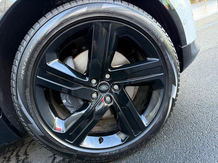 2024 Land Rover Discovery P360 Dynamic SE