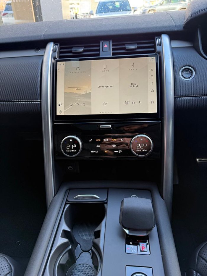 2024 Land Rover Discovery P360 Dynamic SE