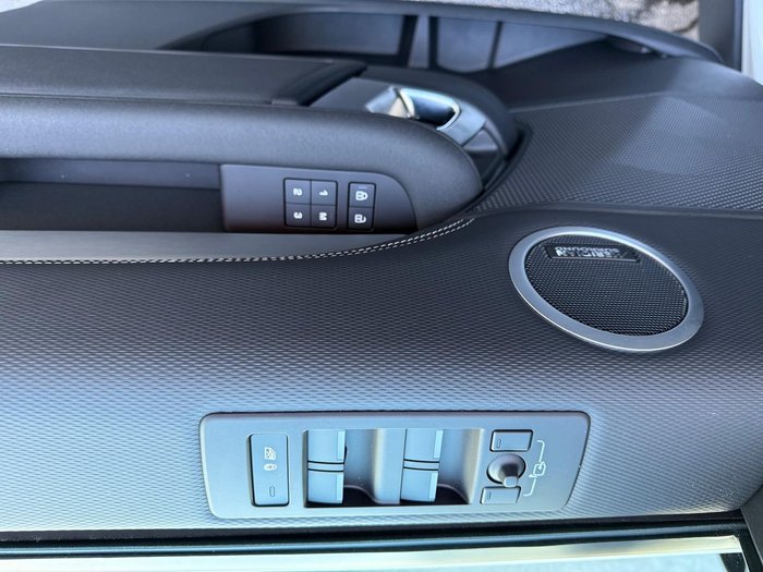 2024 Land Rover Discovery P360 Dynamic SE