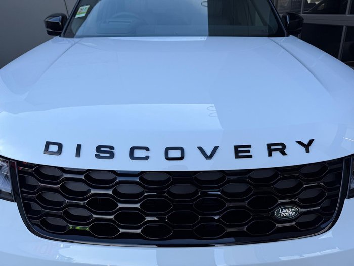 2024 Land Rover Discovery P360 Dynamic SE