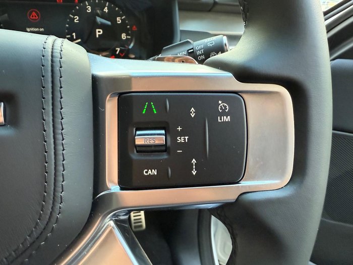 2024 Land Rover Discovery P360 Dynamic SE