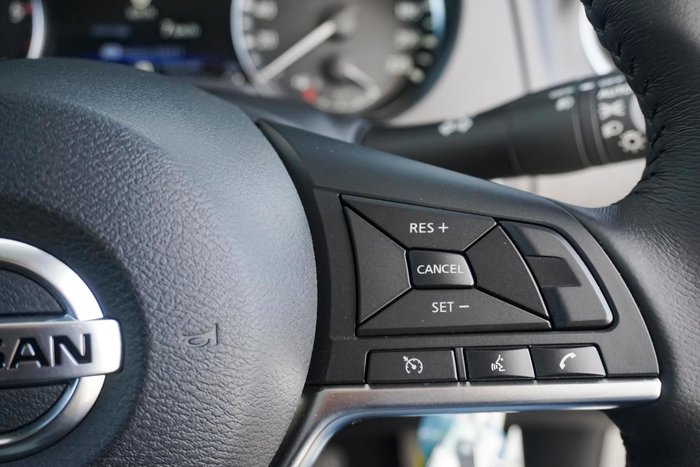 2024 Nissan Navara ST