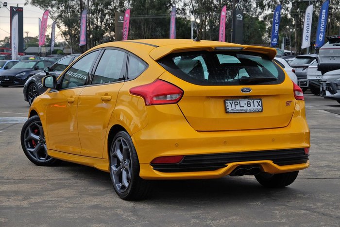 2017 Ford Focus ST