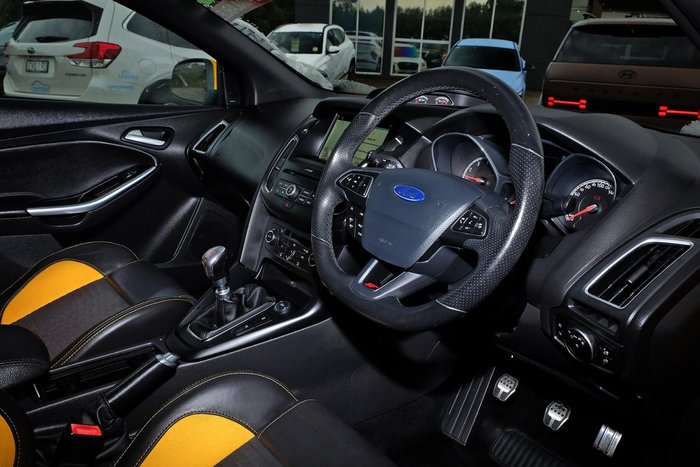 2017 Ford Focus ST