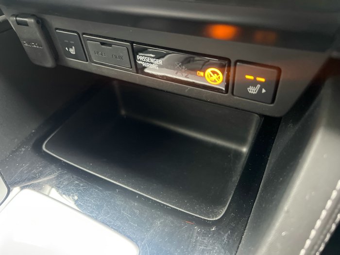 2022 Isuzu MU-X LS-T