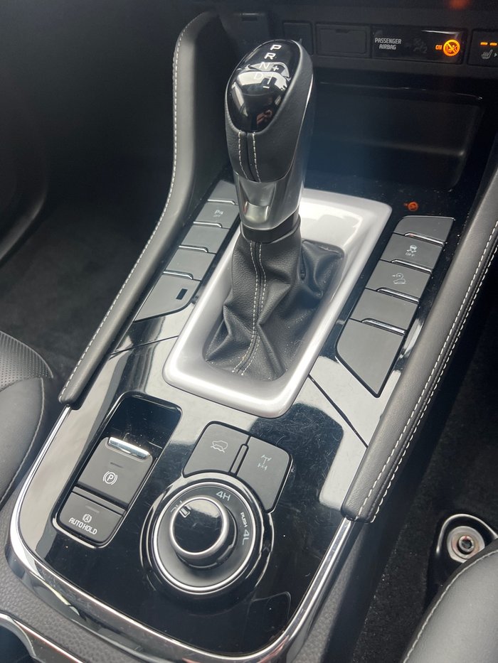 2022 Isuzu MU-X LS-T
