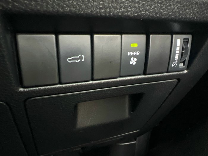 2022 Isuzu MU-X LS-T