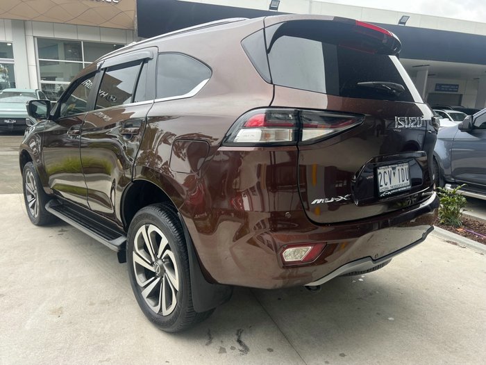 2022 Isuzu MU-X LS-T