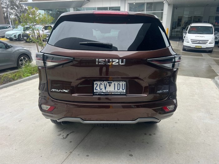 2022 Isuzu MU-X LS-T