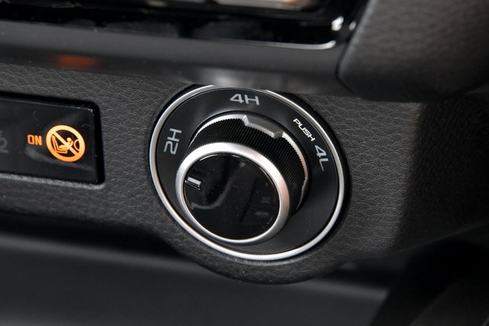 2025 Mazda BT-50 GT