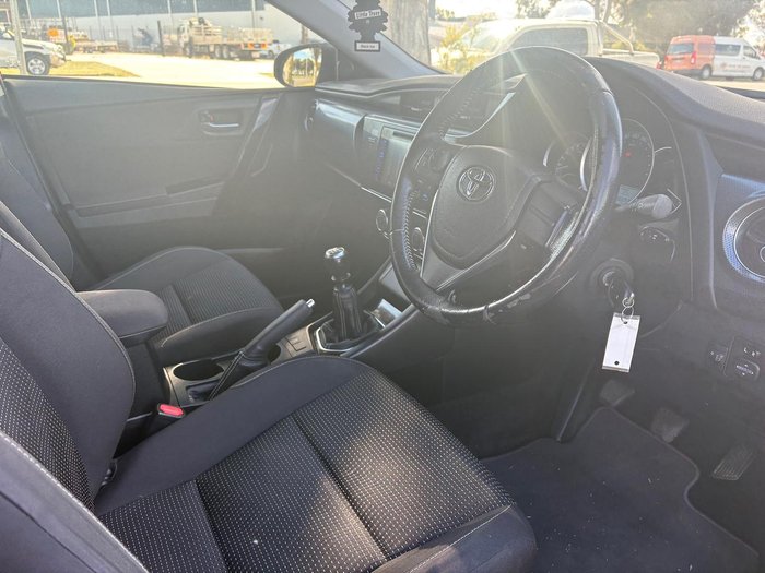2016 Toyota Corolla Ascent Sport