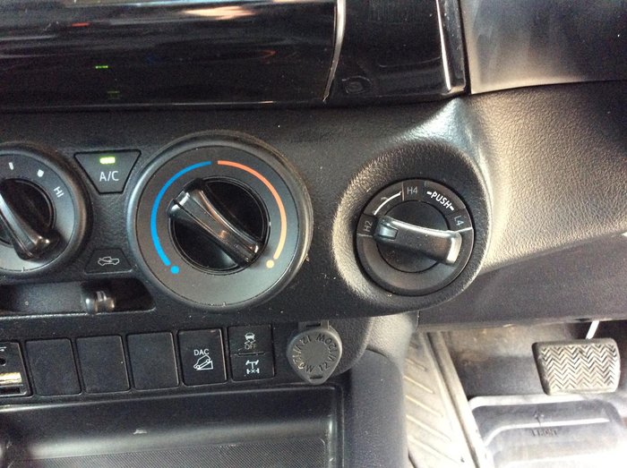 2023 Toyota Hilux SR