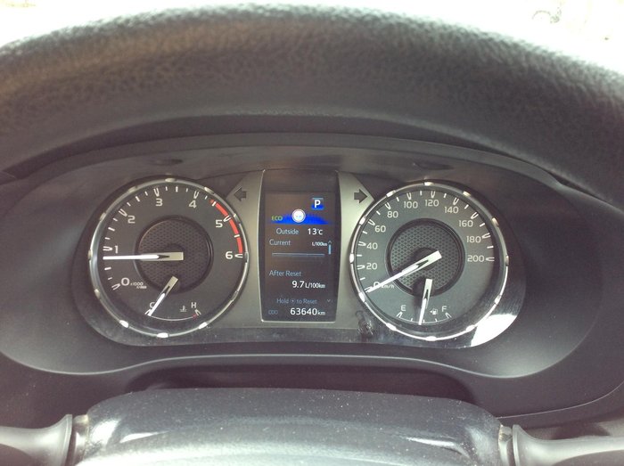 2023 Toyota Hilux SR