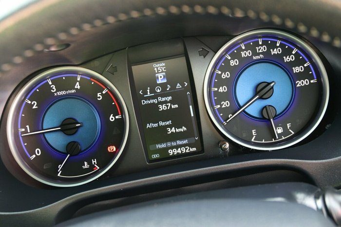 2016 Toyota Hilux SR5