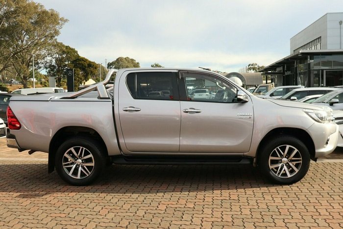 2016 Toyota Hilux SR5