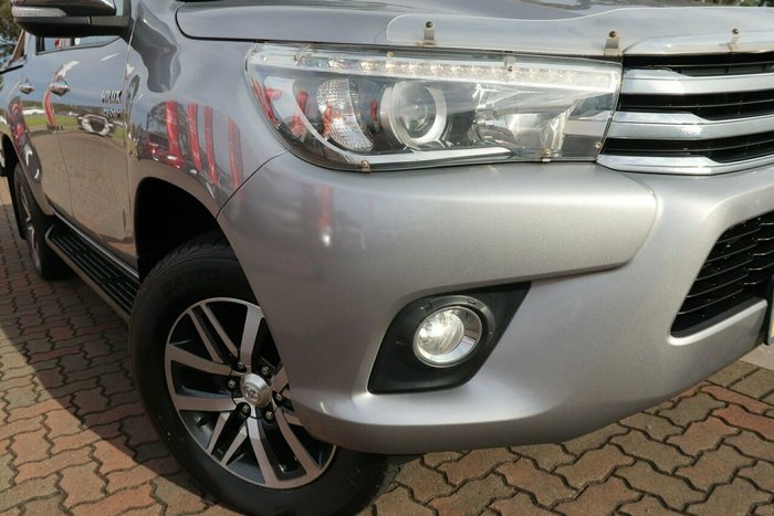 2016 Toyota Hilux SR5