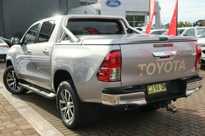 2016 Toyota Hilux SR5