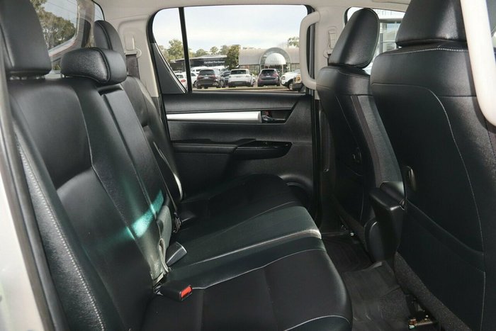 2016 Toyota Hilux SR5