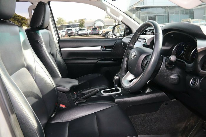 2016 Toyota Hilux SR5