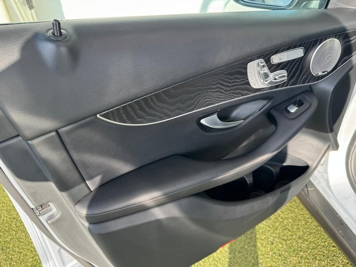 2021 Mercedes-Benz GLC-Class GLC300