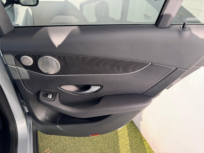 2021 Mercedes-Benz GLC-Class GLC300