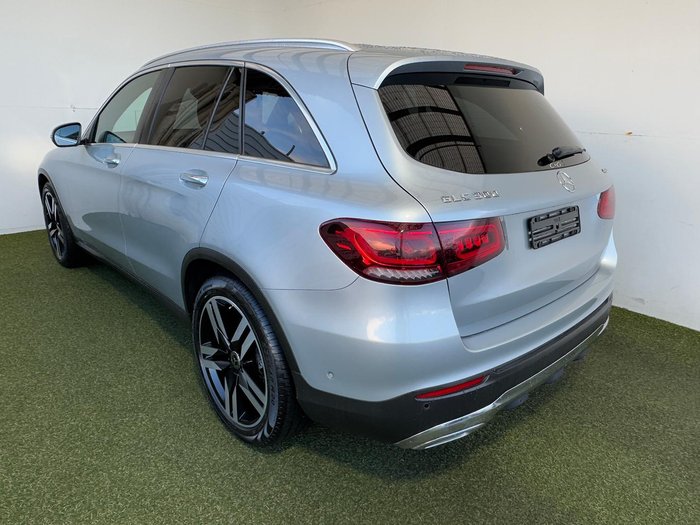 2021 Mercedes-Benz GLC-Class GLC300