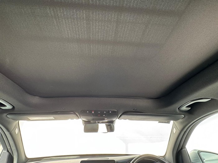 2021 Mercedes-Benz GLC-Class GLC300