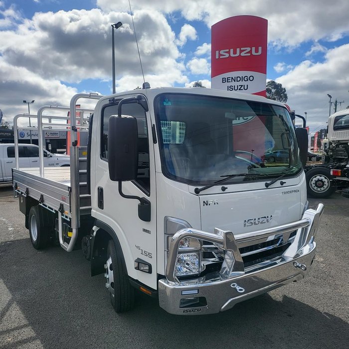 2025 Isuzu Npr 45/55-155 Amt Swb Tradepack